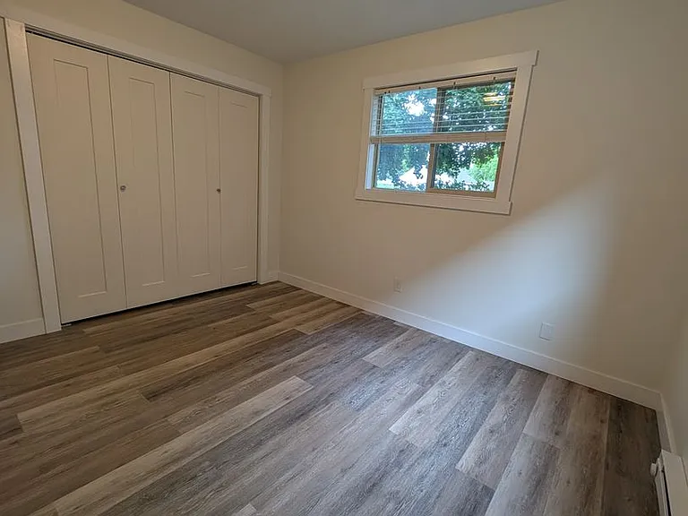 509 N Black Ave #1-8 — Photo 9