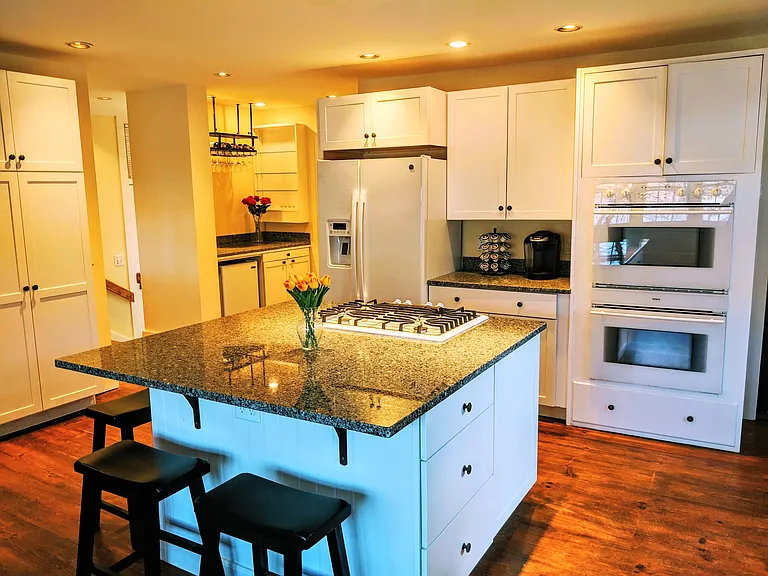 9 Island St #B — Photo 9