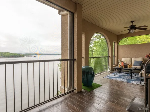 918 Tuscany Dr #4T, Camdenton, MO 65020
