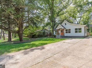 3275 Dodson Dr, East Pt, GA 30344