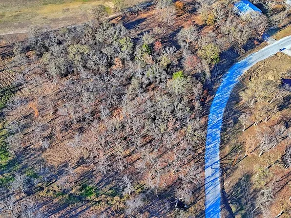 103 Diamond Oaks Dr, Nocona, TX 76255