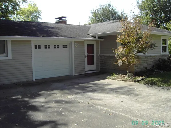 820 Perry Ave, Cape Girardeau, MO 63701
