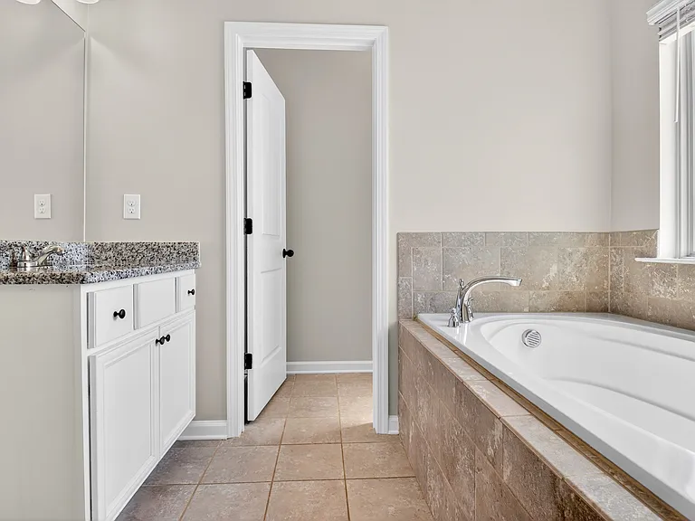 144 Reserve Pl — Photo 51