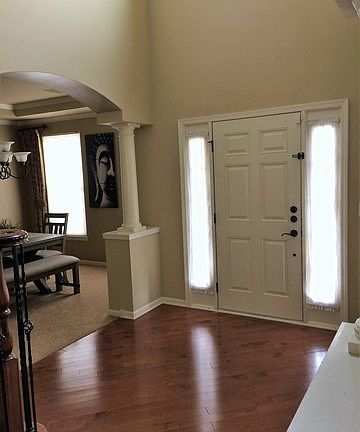 2nd image of 817 Nightshade Ln