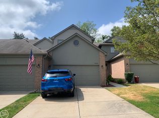 4622 Royal Cv, Shelby Township, MI 48316