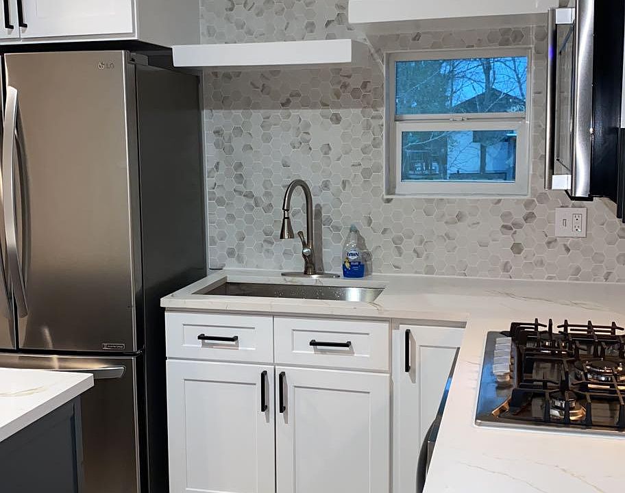 Kitchen includes Stove, Fridge and Microwave