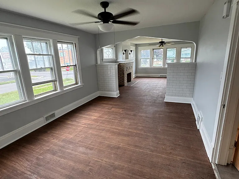 1363 Kensington Ave #1 — Photo 25