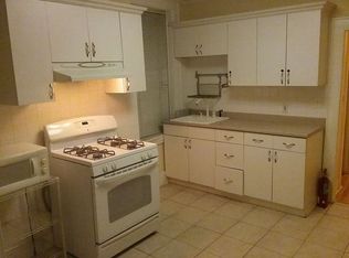 546 Valley Brook Ave APT 3F, Lyndhurst, NJ 07071