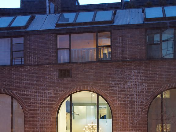 5th image of 838 Greenwich St APT 4E