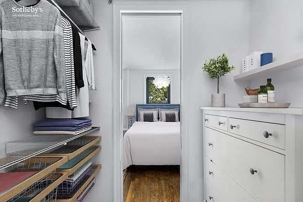 Rented by Sotheby's International Realty | media 12