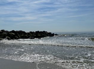 (Undisclosed Address), Far Rockaway, NY 11693