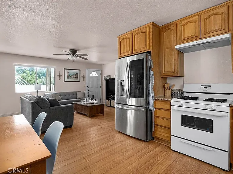 7516 Valaria Dr — Photo 3
