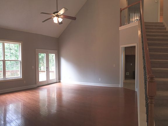 4th image of 104 Denny Cove Dr