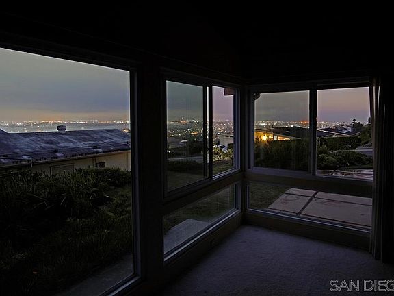 3rd image of 5049 Pacifica Dr