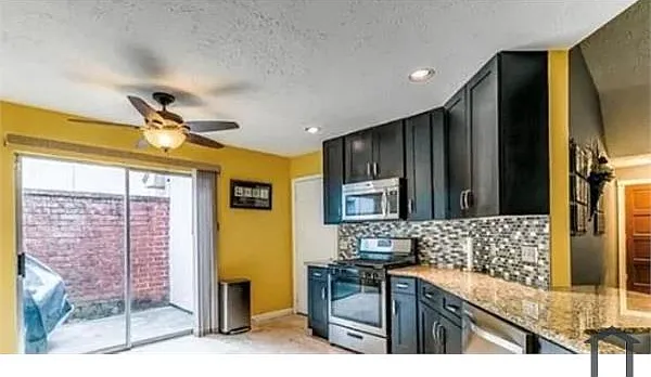 2025 Sandy Knoll Dr