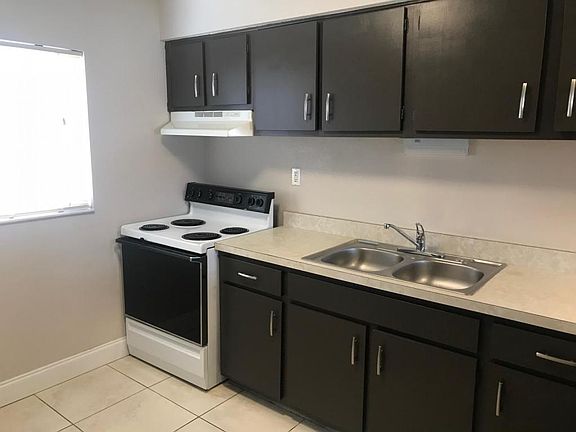 5th image of 609 S Central Ave APT 205
