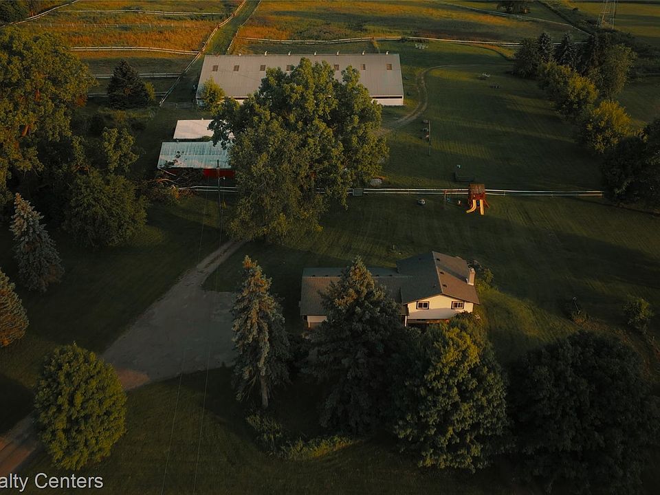 58191 Eight Mile Rd, photo 3