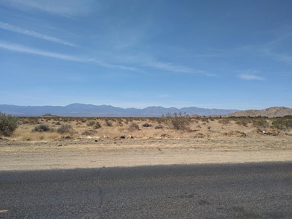 3rd image of Avenue O E