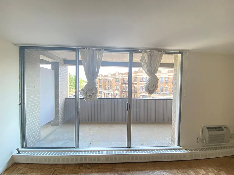 747 Highland Ave — Photo 8