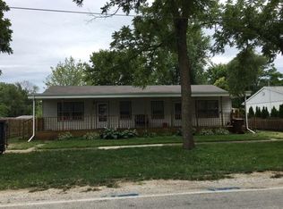306 E 3rd St, Aroma Park, IL 60910