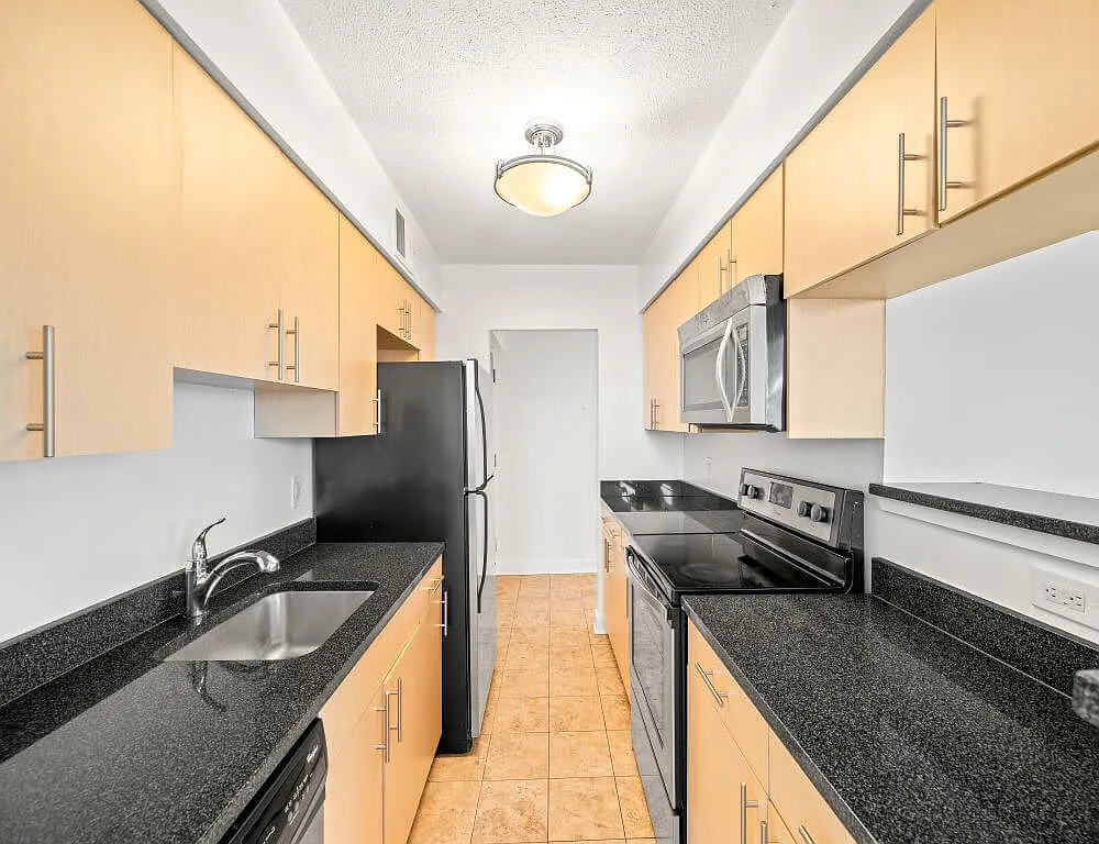 The Wescott Apartments — Photo 4
