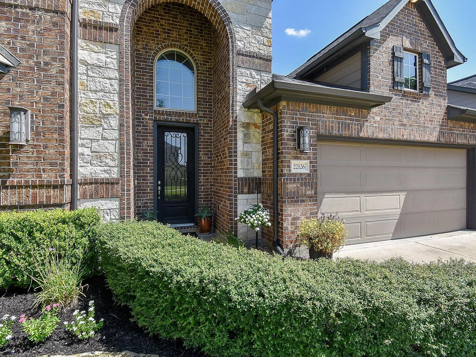 4 bed, 3.5 bath, 3014 sqft, $3,600 — Photo 4