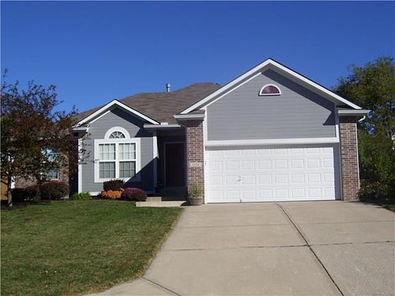 3rd image of 1114 NW Baytree Dr