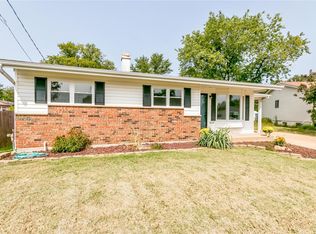 1625 Orangedale Ln, Florissant, MO 63031