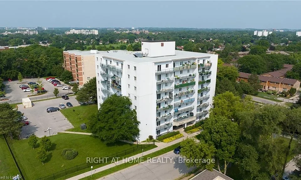 986 Huron St #801