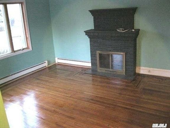 3rd image of 109 Alice Ave
