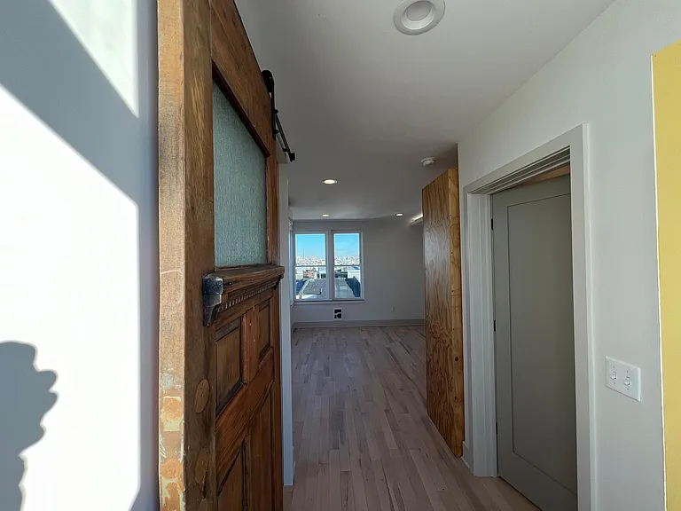 2019 S Beechwood St #2 — Photo 22