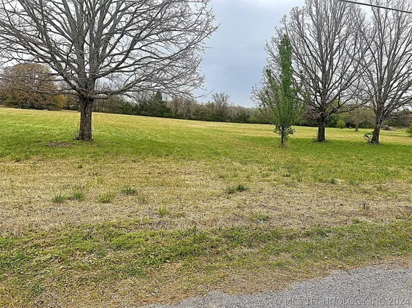 18824 E Shepherd Rd, Tahlequah, OK 74464