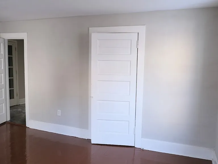 41 Sylvia Ave #2 — Photo 3