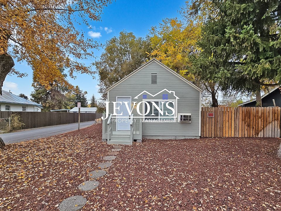 1st image of 812 S 10th Ave