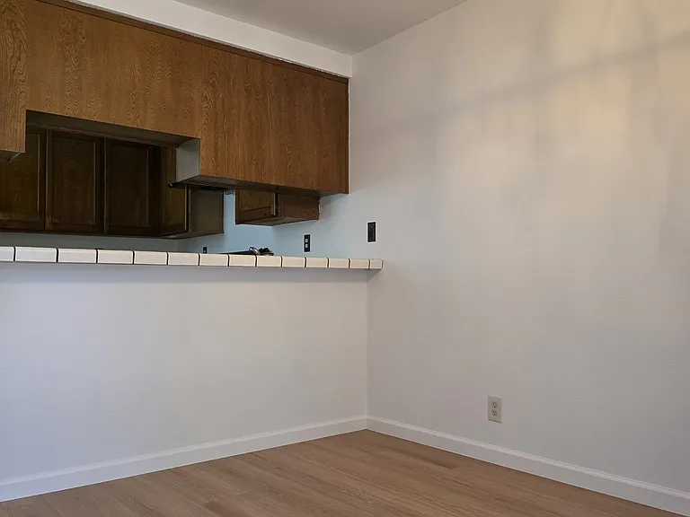 1157 Kelez Dr — Photo 3