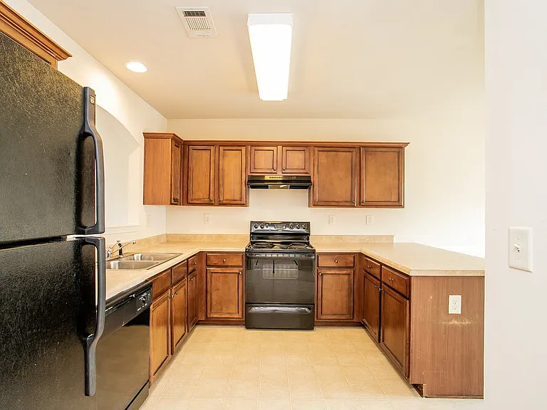 2279 Baywood Tree Ln — Photo 9