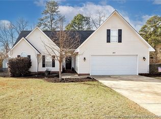 197 Heartwood Dr, Raeford, NC 28376