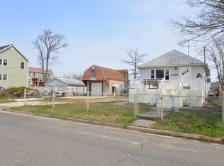 811 5th St, Union Beach, NJ 07735