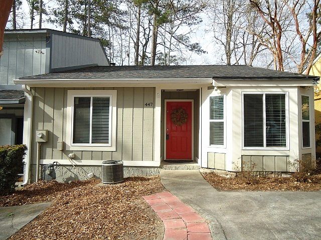 1st image of 447 Forest Hills Dr