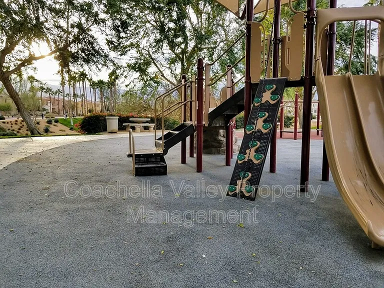 235 Paseo Gregario — Photo 16