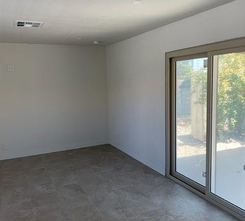 5th image of 561 S Desert View Dr