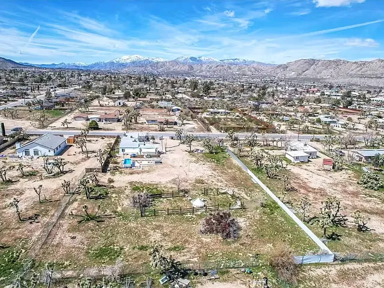 7445 Joshua View Dr — Photo 44