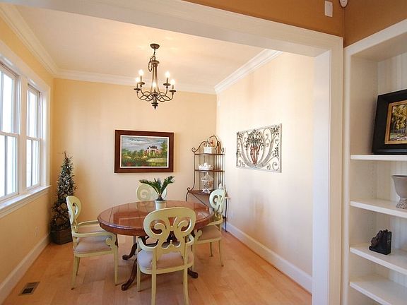 Breakfast Nook
