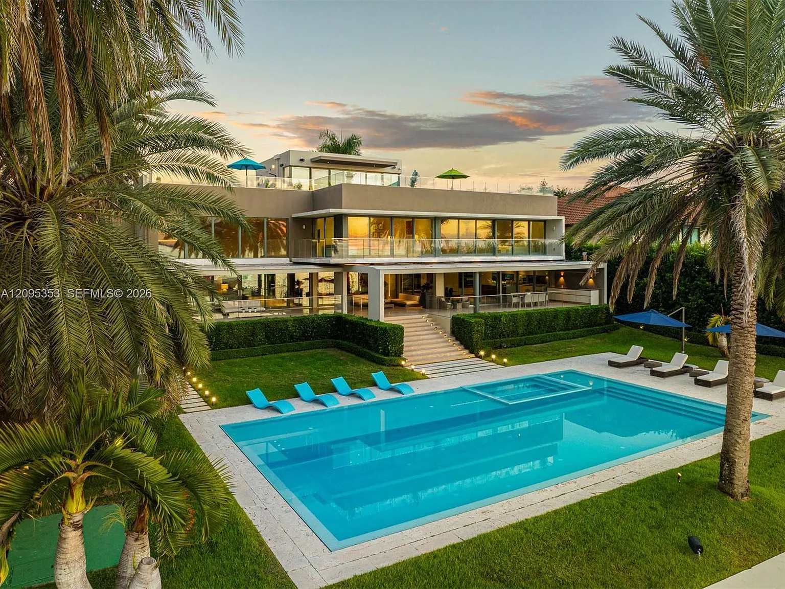 Tropical Isle Homes Sub 4 — Photo 2