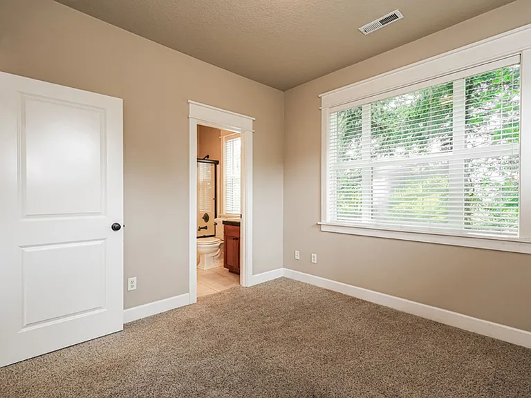 9408 SE Causey Ave — Photo 5