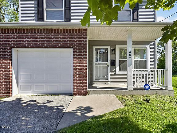 5th image of 1302 Vance St