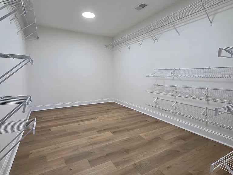 8312 Compton Acres Ln — Photo 17