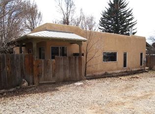 528 Conrad Ln, Taos, NM 87571