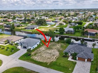 3001 SW 11th Place Cpe, Coral, FL 33914