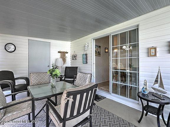 5th image of 474 Dolphin Cir